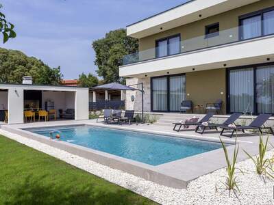 Haus kaufen in 52342 Smoljanci (Bild 1)