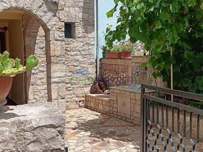 Haus kaufen in 52440 Porec (Bild 3)