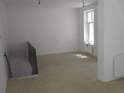 Altbauwohnung mit Balkon mieten in 1080 Wien (Bild 4)