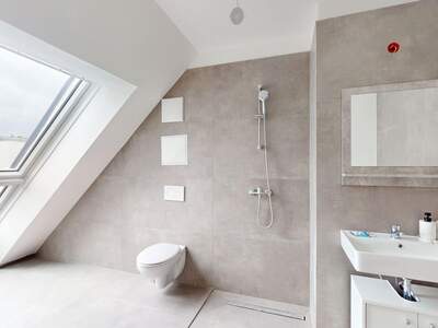 Altbauwohnung mit Balkon kaufen in 1090 Wien (Bild 4)