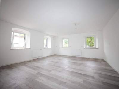 Wohnung kaufen in 4894 Oberhofen