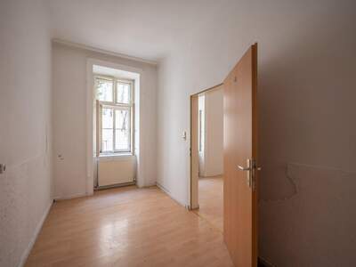 Altbauwohnung kaufen in 1200 Wien (Bild 3)