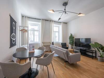 Altbauwohnung kaufen in 1070 Wien (Bild 2)