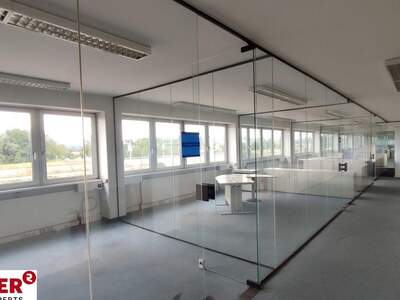 Gewerbeobjekt mieten in 4063 Hörsching (Bild 2)