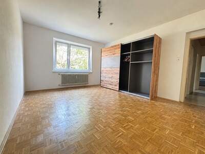 Wohnung mit Balkon kaufen in 8112 Gratwein