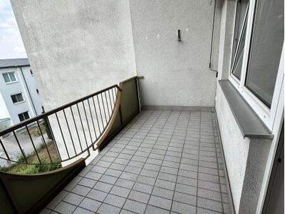 Terrassenwohnung kaufen in 4470 Enns (Bild 1)
