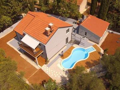 Haus kaufen in 20216 Zastolje (Bild 1)