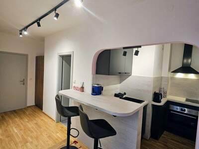 Altbauwohnung mit Balkon mieten in 9500 Villach (Bild 3)