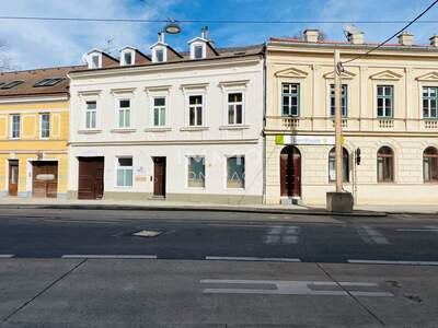 Zinshaus / Renditeobjekt kaufen in 1140 Wien