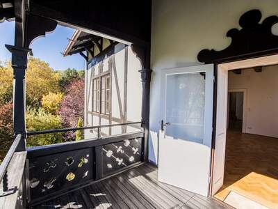 Altbauwohnung mit Balkon mieten in 1180 Wien (Bild 1)