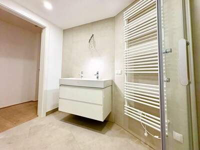 Altbauwohnung mit Balkon kaufen in 1150 Wien (Bild 3)