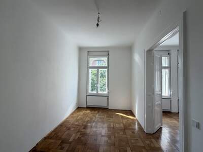 Altbauwohnung mit Balkon kaufen in 8010 Graz (Bild 5)