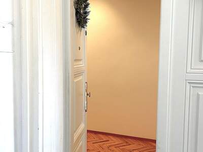 Altbauwohnung kaufen in 1130 Wien (Bild 3)