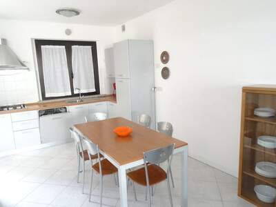 Haus kaufen in 33053 Aprilia Marittima (Bild 5)