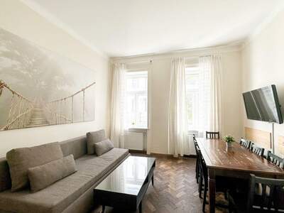 Altbauwohnung kaufen in 1150 Wien