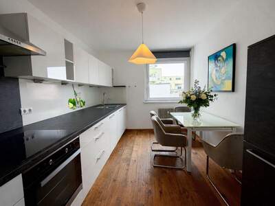 Wohnung mit Balkon kaufen in 8010 Graz (Bild 2)