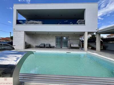 Haus kaufen in 23206 Sukošan (Bild 1)