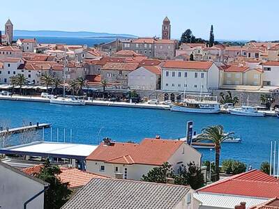 Wohnung mit Balkon kaufen in 51280 Insel Rab (Bild 2)