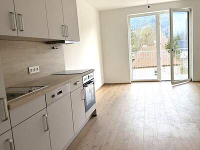 Altbauwohnung mit Balkon mieten in 8680 Mürzzuschlag