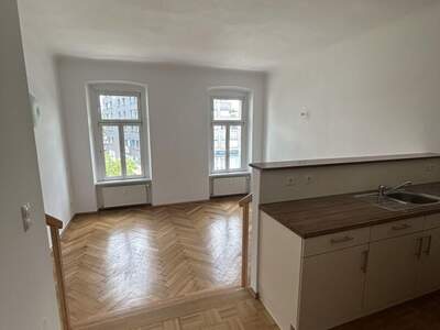 Altbauwohnung mit Balkon kaufen in 8020 Graz (Bild 3)