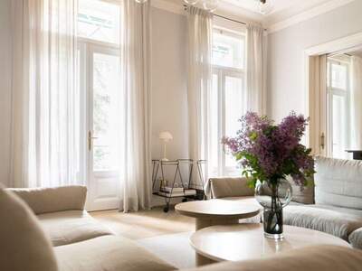 Altbauwohnung mit Balkon kaufen in 1130 Wien (Bild 1)