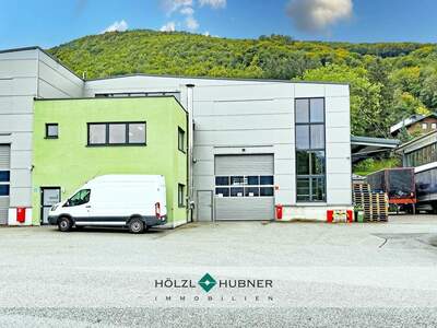 Halle / Lager / Produktion mieten in 5300 Hallwang