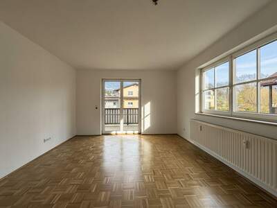 Wohnung mit Balkon mieten in 5411 Oberalm