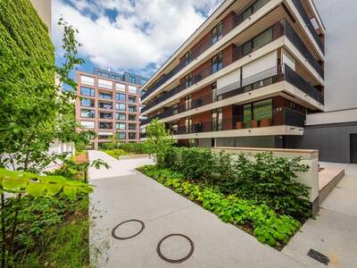 Wohnung mit Balkon kaufen in 1040 Wien