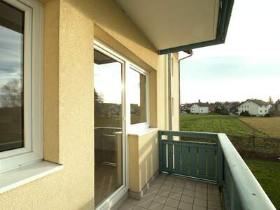 Wohnung mit Balkon mieten in 4910 Ried (Bild 2)