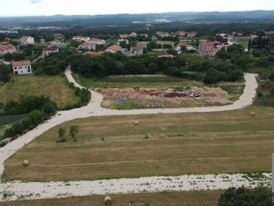 Gewerbeobjekt kaufen in 52210 Rovinj (Bild 2)