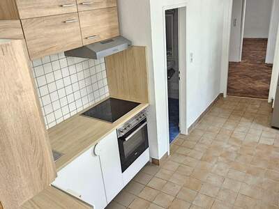 Altbauwohnung mit Balkon mieten in 2500 Baden (Bild 4)