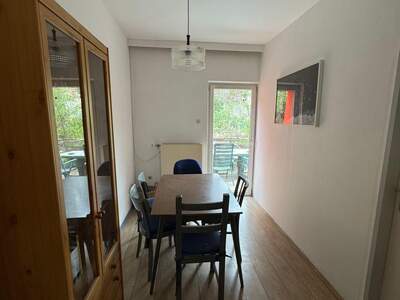 Altbauwohnung mit Balkon mieten in 1220 Wien (Bild 4)