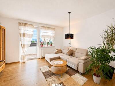 Wohnung mit Balkon kaufen in 8712 Niklasdorf