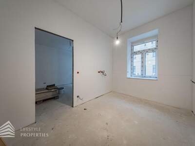 Altbauwohnung kaufen in 1180 Wien (Bild 2)
