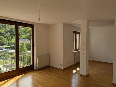 Wohnung mit Balkon kaufen in 3500 Krems