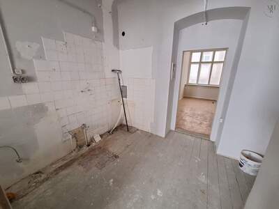 Altbauwohnung kaufen in 1170 Wien (Bild 2)