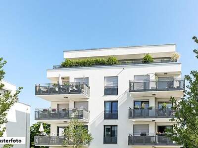 Mehrfamilienhaus kaufen in 2231 Strasshof (Bild 1)