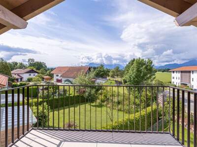 Wohnung mit Balkon kaufen in 83416 Saaldorf (Bild 1)