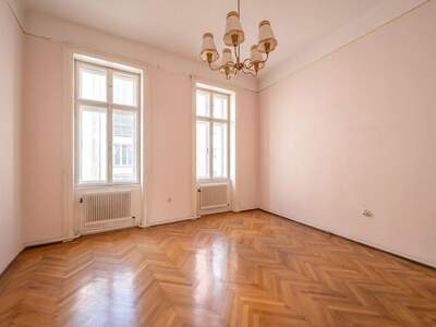 Altbauwohnung kaufen in 1060 Wien (Bild 2)