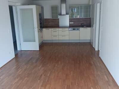 Wohnung mit Balkon mieten in 8053 Graz (Bild 4)