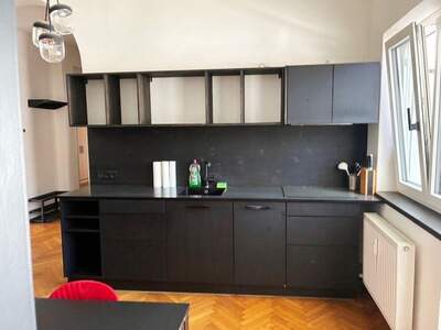 Altbauwohnung mit Balkon kaufen in 6020 Innsbruck (Bild 3)
