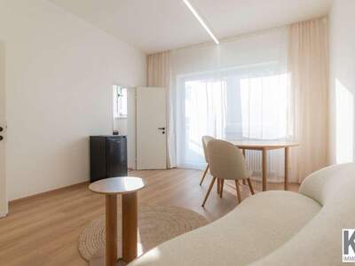 Altbauwohnung mit Balkon kaufen in 5020 Salzburg (Bild 2)