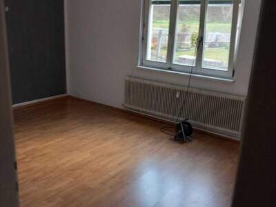 Altbauwohnung kaufen in 8621 Thörl (Bild 2)