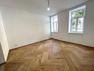 Altbauwohnung kaufen in 1160 Wien (Bild 2)