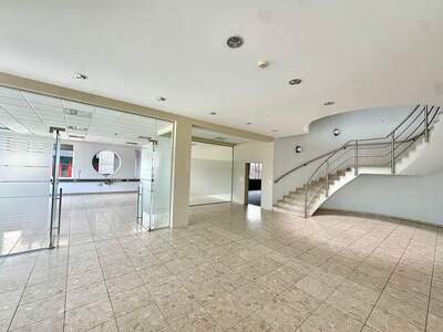 Gewerbeobjekt mieten in 1230 Wien (Bild 2)