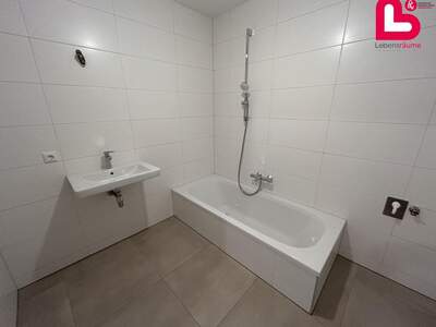 Wohnung mit Balkon kaufen in 4481 Asten (Bild 3)