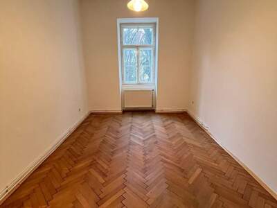 Altbauwohnung mit Balkon mieten in 8010 Graz (Bild 5)