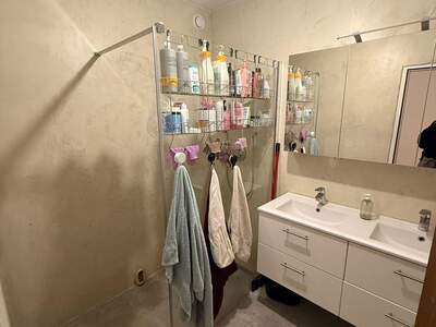 Altbauwohnung mit Balkon mieten in 9020 St. Martin (Bild 2)