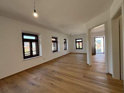 Wohnung mit Balkon kaufen in 83395 Freilassing (Bild 3)