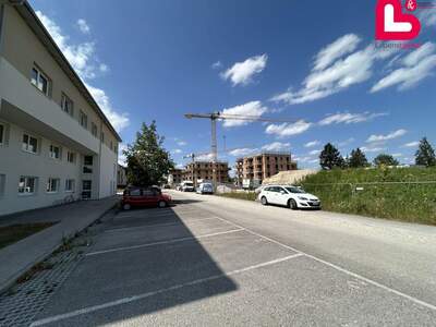 Wohnung mit Balkon mieten in 4650 Edt